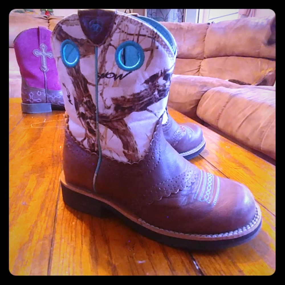Girls Ariat boots